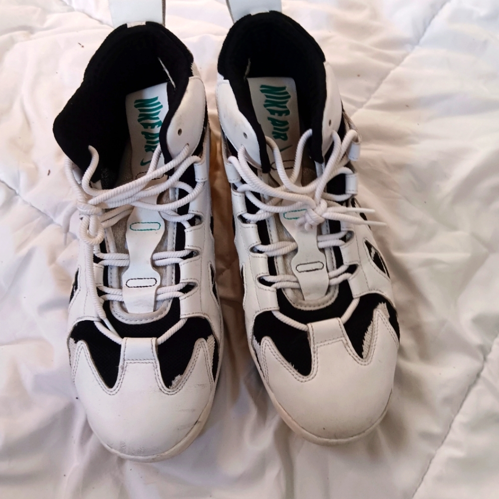 Nike Deion Sanders Pro